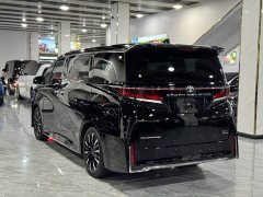 Toyota Vellfire Crown Hybrid 2.5L Executive Premier Edition - ფოტო 15
