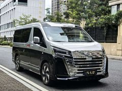 Toyota HIACE 2023 3.5L Automatic - ფოტო 3