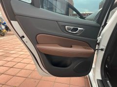 Volvo S60 B4 Smart Luxury Edition - ფოტო 14