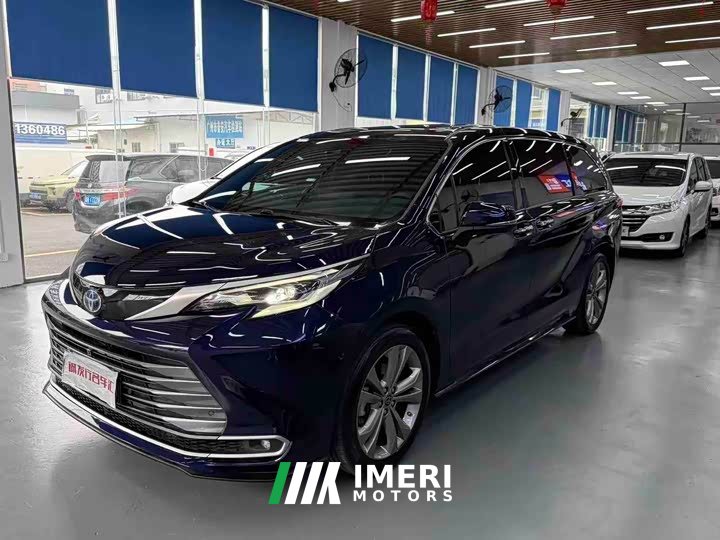 Toyota Sienna 2.5L Hybrid Premium Edition