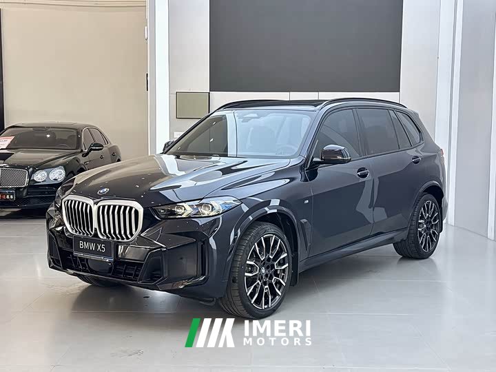 BMW X5 xDrive 40Li M Sport Midnight Edition
