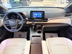 Toyota Sienna 2023 2.5L Hybrid Luxury - ფოტო 13
