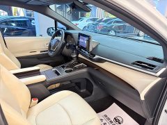 Toyota Sienna 2023 2.5L Hybrid Luxury - ფოტო 18