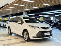 Toyota Sienna 2023 2.5L Hybrid Luxury - ფოტო 7