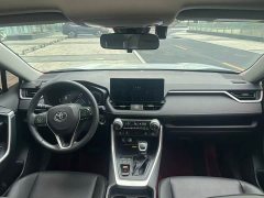 Toyota RAV4 2.0L CVT FWD 20th Anniversary Platinum Edition - ფოტო 10