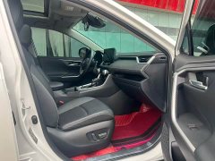 Toyota RAV4 2.0L CVT FWD 20th Anniversary Platinum Edition - ფოტო 11