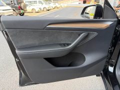 Tesla Model Y Rear-Wheel Drive - ფოტო 15