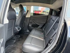 Tesla Model Y Rear-Wheel Drive - ფოტო 16