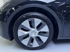 Tesla Model Y Long Range All-Wheel Drive - ფოტო 8