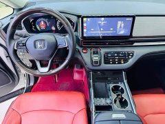Honda Odyssey 2.0L e:HEV Sharp Comfort Edition - ფოტო 10