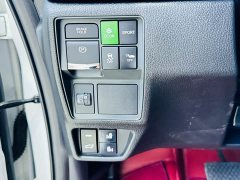 Honda Odyssey 2.0L e:HEV Sharp Comfort Edition - ფოტო 15