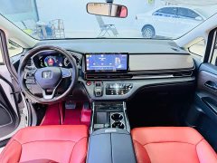 Honda Odyssey 2.0L e:HEV Sharp Comfort Edition - ფოტო 9