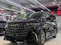 Toyota Alphard Hybrid 2.5L Premium Gold Edition - ფოტო 2