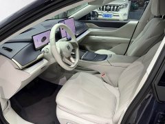 Buick Zhijing L7 Extended Range Avvia - ფოტო 10