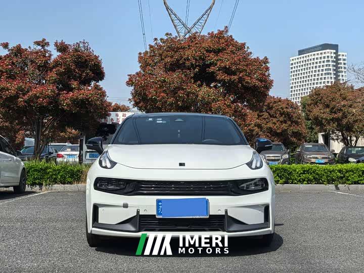 Lynk & Co 03 2.0T Diesel DCT Pro