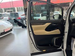 Toyota Alphard Hybrid 2.5L Premium Edition - ფოტო 7