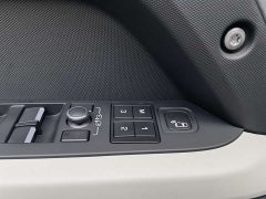 Land Rover Defender 2022 110 P400 Dark Edition - ფოტო 13
