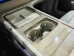 NIO ES8 Six-Seat Executive Luxury Edition - ფოტო 18