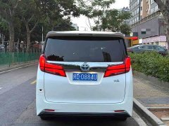Toyota Alphard Hybrid 2.5L Luxury - ფოტო 15