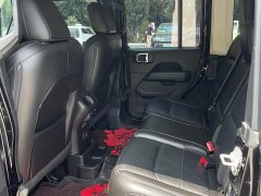 Jeep Wrangler 2.0T Sahara Four-Door - ფოტო 12