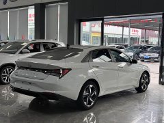Hyundai Elantra 1.5L CVT Luxury - ფოტო 14