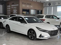 Hyundai Elantra 1.5L CVT Luxury - ფოტო 3