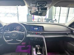 Hyundai Elantra 1.5L CVT Luxury - ფოტო 9