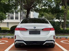 BMW 5 Series 530Li Premier M Sport Package - ფოტო 8