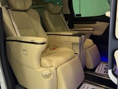 Toyota Alphard 2020 Twin-Engine 2.5L Premium Edition - ფოტო 16