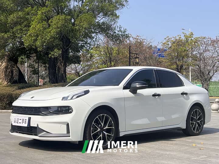 Lynk & Co 03 2.0T Diesel Automatic Champion Edition