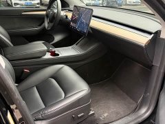 Tesla Model Y Standard Range RWD - ფოტო 13