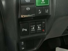 Honda Odyssey 2.0L Sharp Smart Enjoy Edition - ფოტო 8