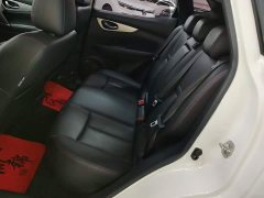 Nissan Qashqai 2.0L CVT XV Premium Luxury - ფოტო 11