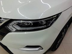 Nissan Qashqai 2.0L CVT XV Premium Luxury - ფოტო 5