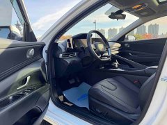 Hyundai Elantra 1.5L CVT Luxury - ფოტო 7