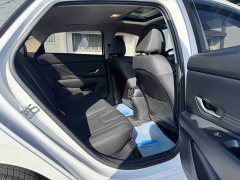 Hyundai Elantra 1.5L CVT Luxury - ფოტო 9