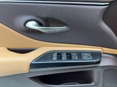 Lexus ES 2020 300h Premium Edition - ფოტო 5