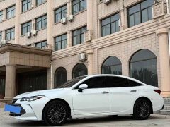 Toyota Avalon 2.0L XLE Premium Edition - ფოტო 1