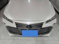 Toyota Avalon 2.0L XLE Premium Edition - ფოტო 10