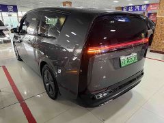 Li Auto Li Xiang MEGA Ultra - ფოტო 10