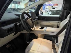 Li Auto Li Xiang MEGA Ultra - ფოტო 3