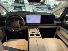 Li Auto Li Xiang MEGA Ultra - ფოტო 5