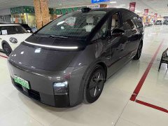Li Auto Li Xiang MEGA Ultra - ფოტო 7