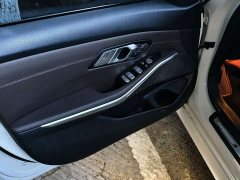BMW 3 Series 320Li M Sport Package - ფოტო 9