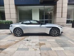 Aston Martin DB11 4.0T V8 Coupe - ფოტო 2