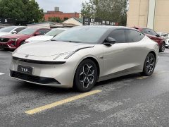 Lynk & Co Geely Lynk & Co Z10 95kWh 766km RWD Max - ფოტო 1