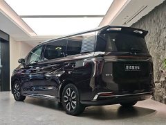 FAW Red Flag HQ9 2.0T Smart Connected Premium Edition - ფოტო 18