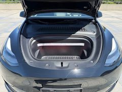 Tesla Model Y Long Range All-Wheel Drive - ფოტო 12
