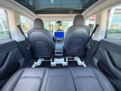 Tesla Model Y Long Range All-Wheel Drive - ფოტო 16