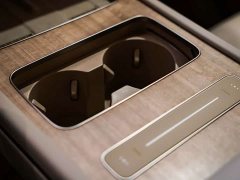 NIO ES8 Six-Seat Executive Signature Edition - ფოტო 19